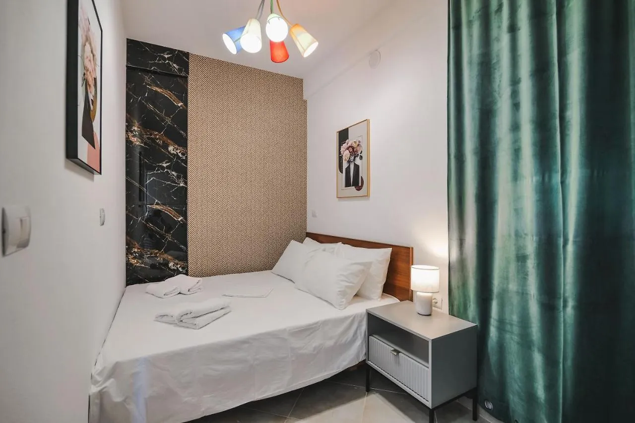 Sunny Apts ساراندا ألبانيا