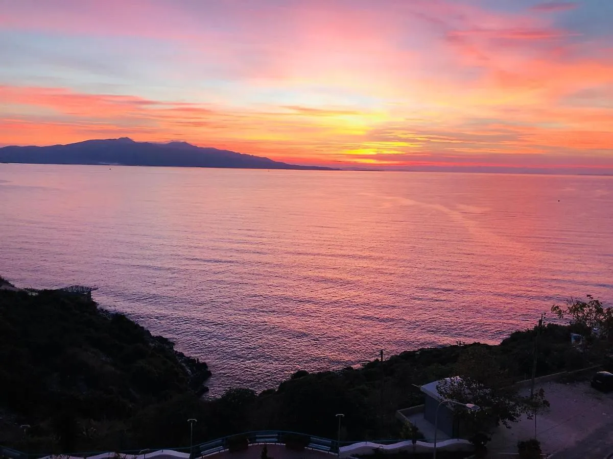 Sunny Apts Saranda Albanie