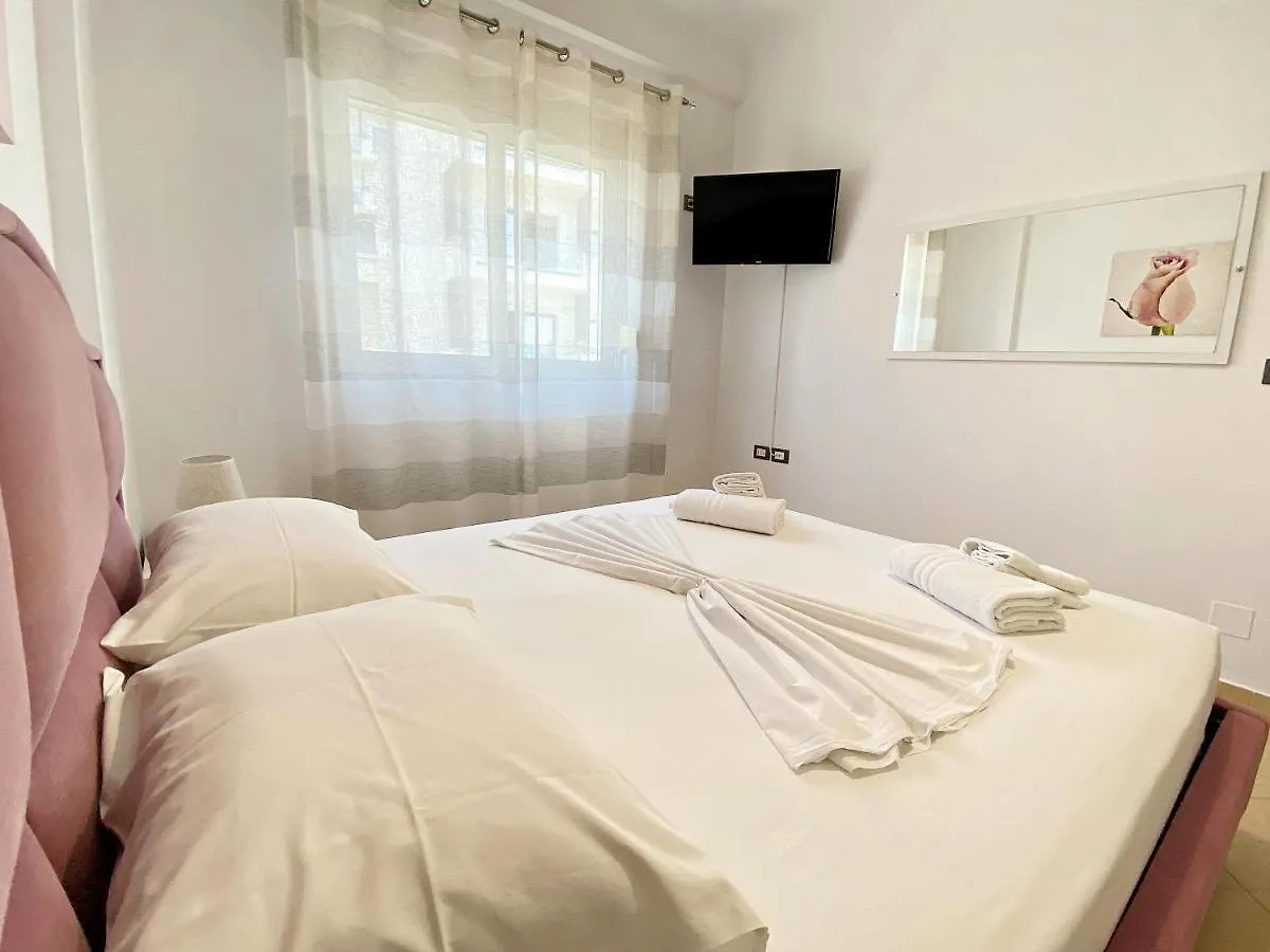 Sunny Apts Saranda Appartement