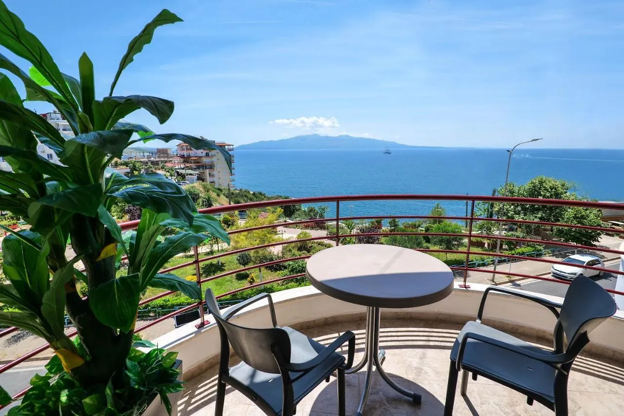 Sunny Apts Σαράντα