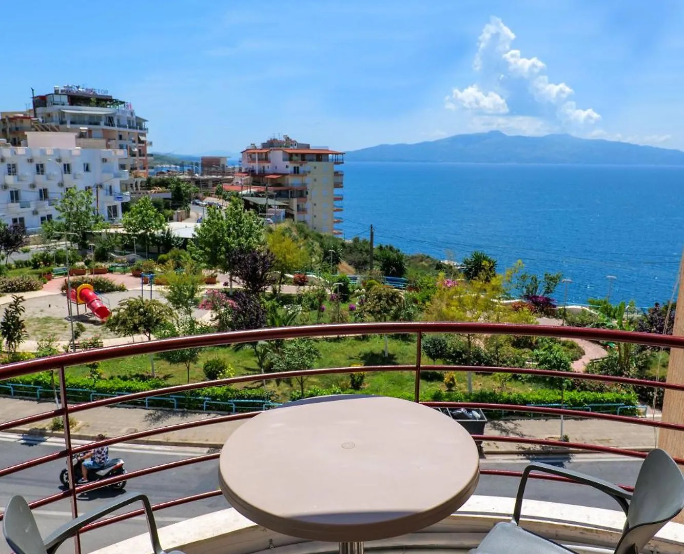 Sunny Apts Saranda 0*,
