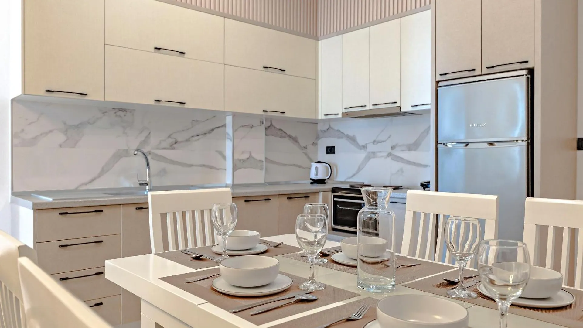Sunny Apts Σαράντα Αλβανία