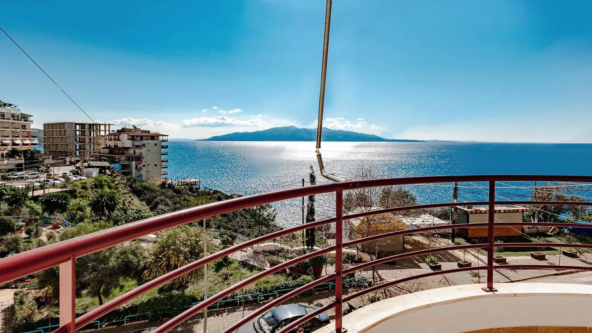 Sunny Apts Saranda Appartement