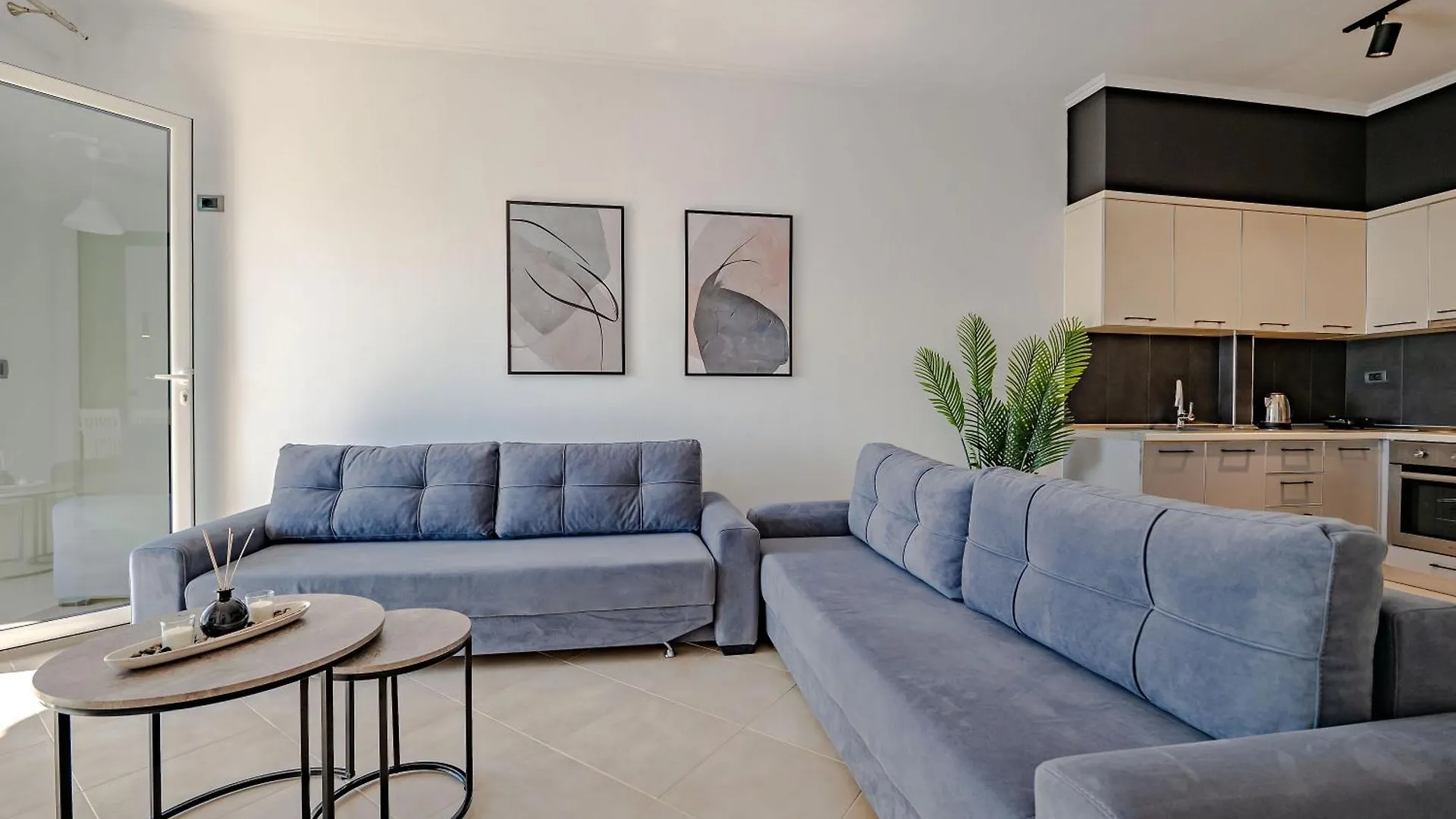 Sunny Apts Saranda