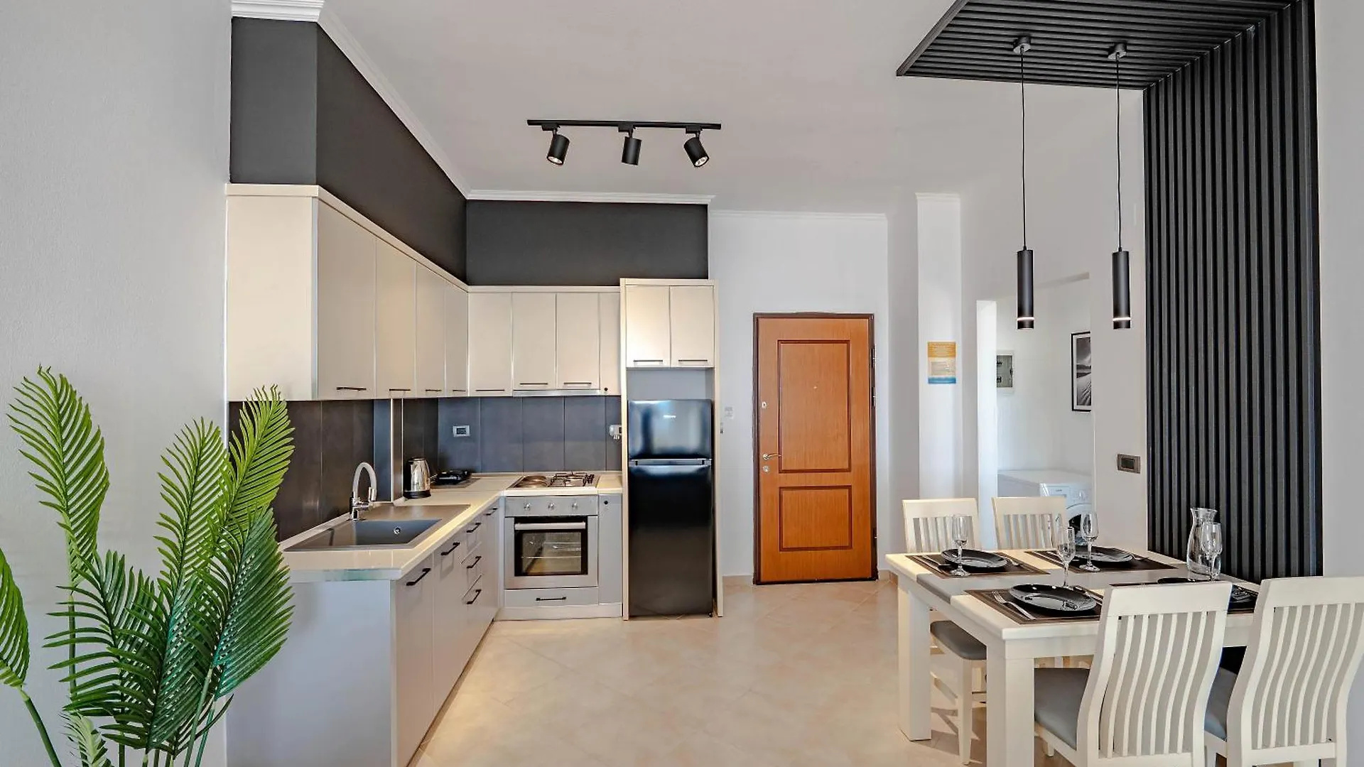 Sunny Apts Saranda 0*,