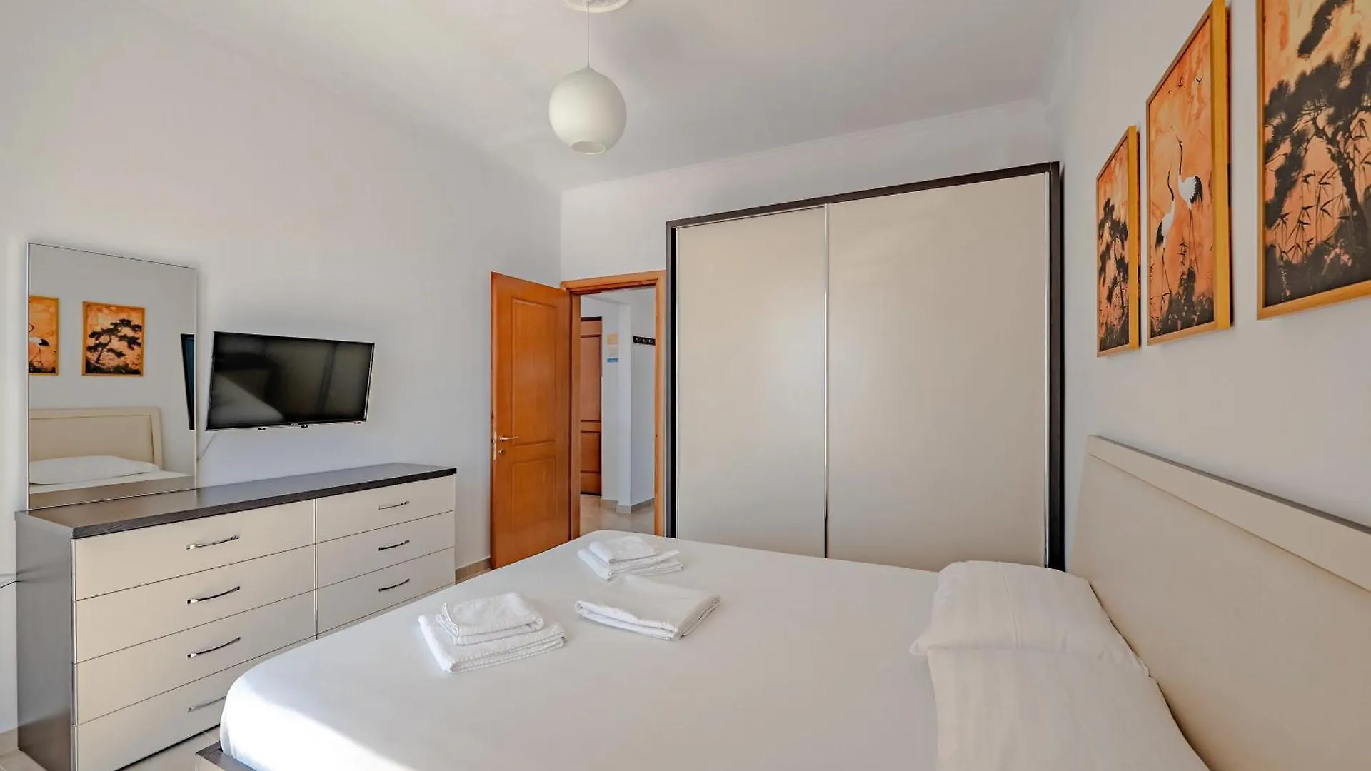 Sunny Apts Σαράντα Αλβανία